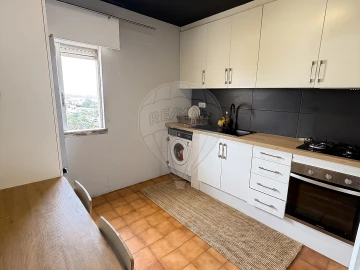 Apartamento T2 para Venda em Algueirão-Mem Martins