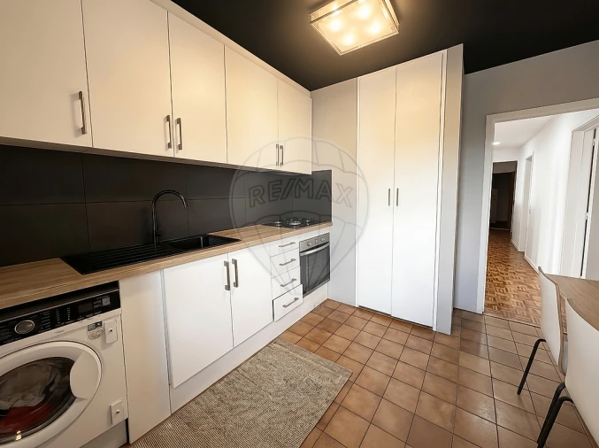 Apartamento T2 para Venda em Algueirão-Mem Martins Foto 4