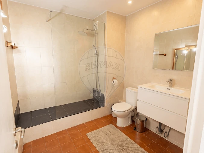 Apartamento T2 para Venda em Algueirão-Mem Martins Foto 17