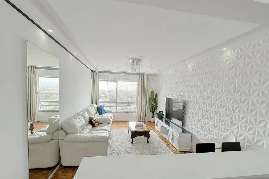 Apartamento T2 para Venda em Algueirão-Mem Martins Foto 7