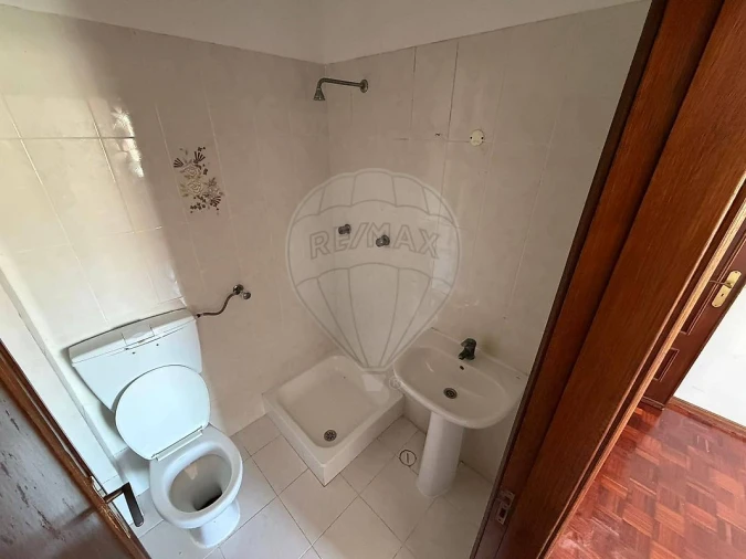 Apartamento T3 para Venda em Cacém e São Marcos Foto 2