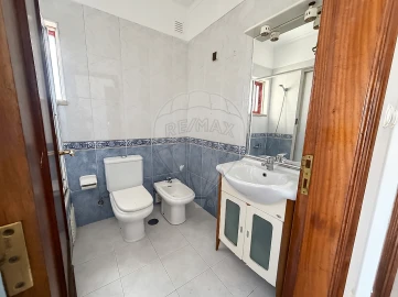 Apartamento T3 para Arrendamento em Carregado e Cadafais