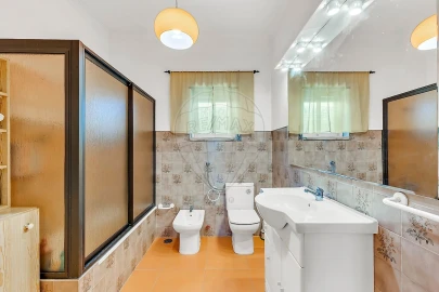 Moradia T5 para Venda em Agualva e Mira-Sintra