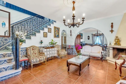 Moradia T5 para Venda em Agualva e Mira-Sintra