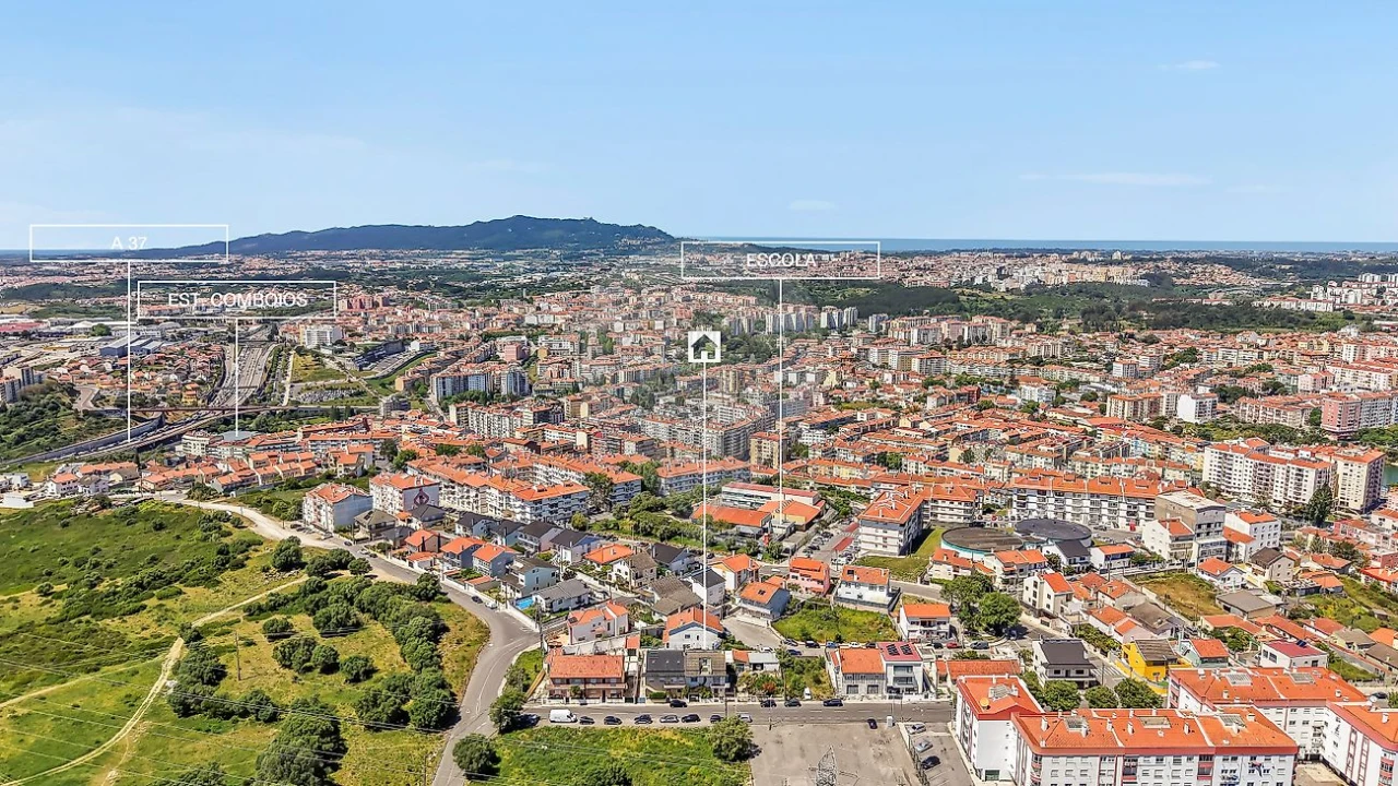 Moradia T5 para Venda em Agualva e Mira-Sintra Foto 34