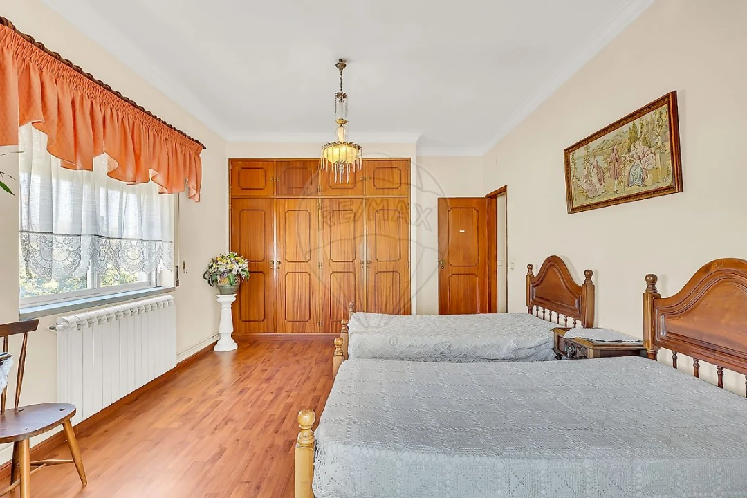 Moradia T5 para Venda em Agualva e Mira-Sintra Foto 19