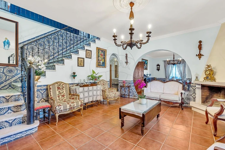 Moradia T5 para Venda em Agualva e Mira-Sintra Foto 4