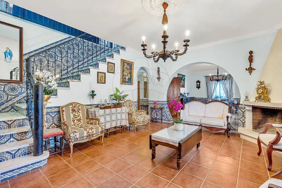 Moradia T5 para Venda em Agualva e Mira-Sintra Foto 4