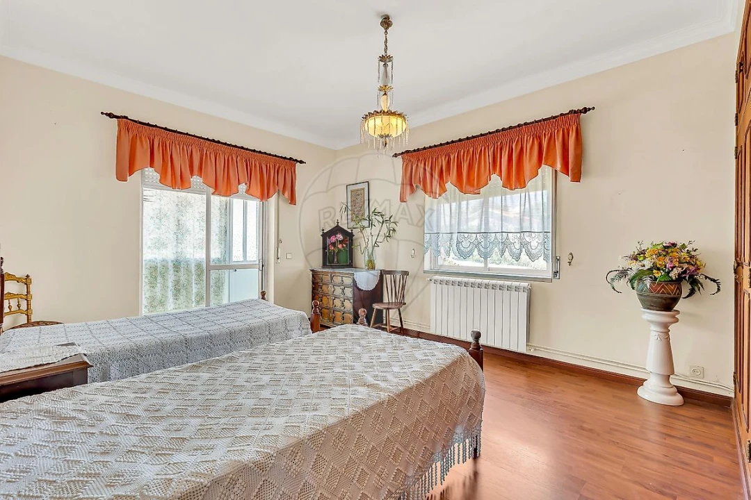 Moradia T5 para Venda em Agualva e Mira-Sintra Foto 18