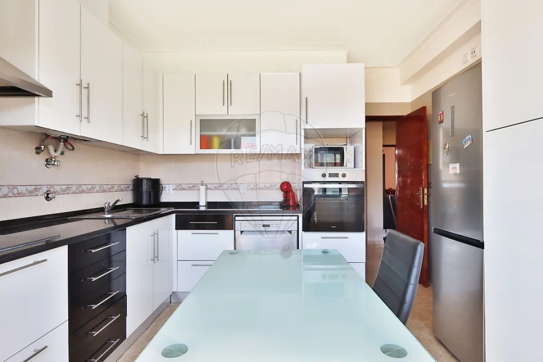 Apartamento T2 para Venda em Vialonga Foto 24