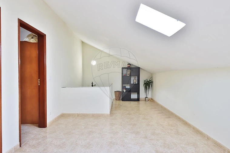 Apartamento T2 para Venda em Vialonga Foto 6