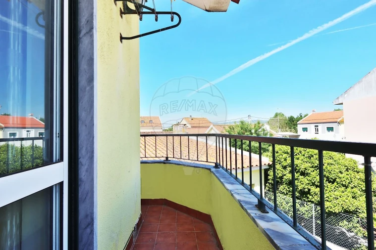 Apartamento T2 para Venda em Vialonga Foto 17