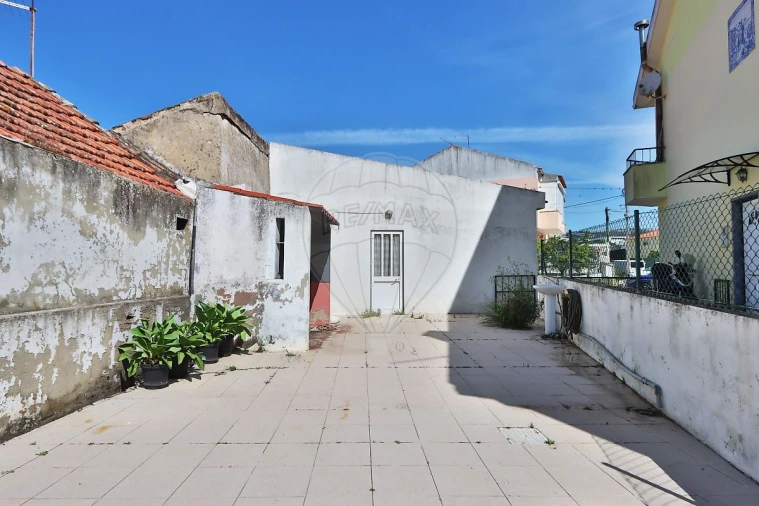 Apartamento T2 para Venda em Vialonga Foto 9