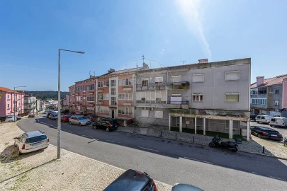 Apartamento T2 para Venda em Águas Livres