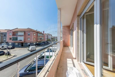 Apartamento T2 para Venda em Águas Livres