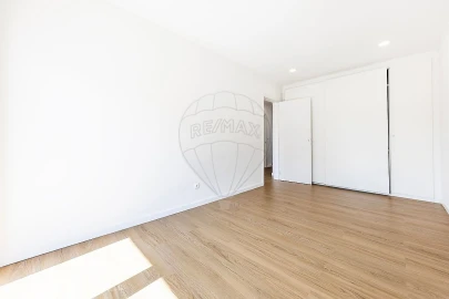 Apartamento T2 para Venda em Águas Livres