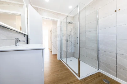 Apartamento T2 para Venda em Águas Livres