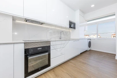 Apartamento T2 para Venda em Águas Livres