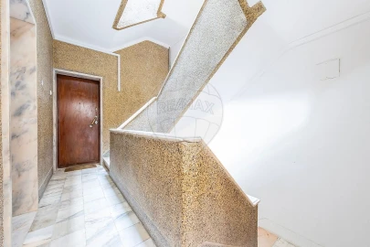 Apartamento T2 para Venda em Águas Livres