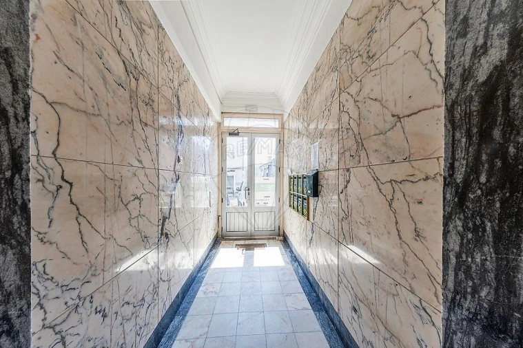 Apartamento T2 para Venda em Águas Livres Foto 22