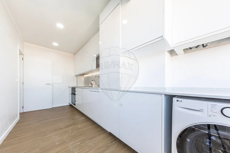 Apartamento T2 para Venda em Águas Livres Foto 15