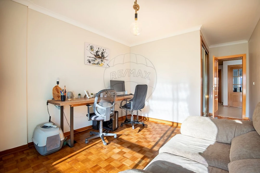 Apartamento T2 para Venda em Algueirão-Mem Martins Foto 11