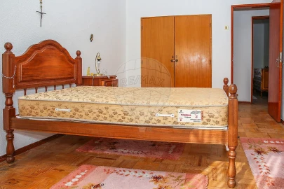 Moradia T3 para Venda em São Pedro da Cadeira