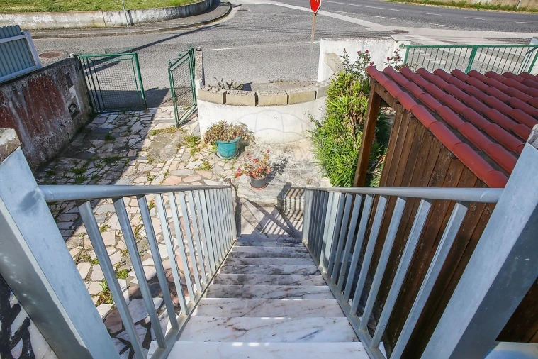 Moradia T3 para Venda em São Pedro da Cadeira Foto 31