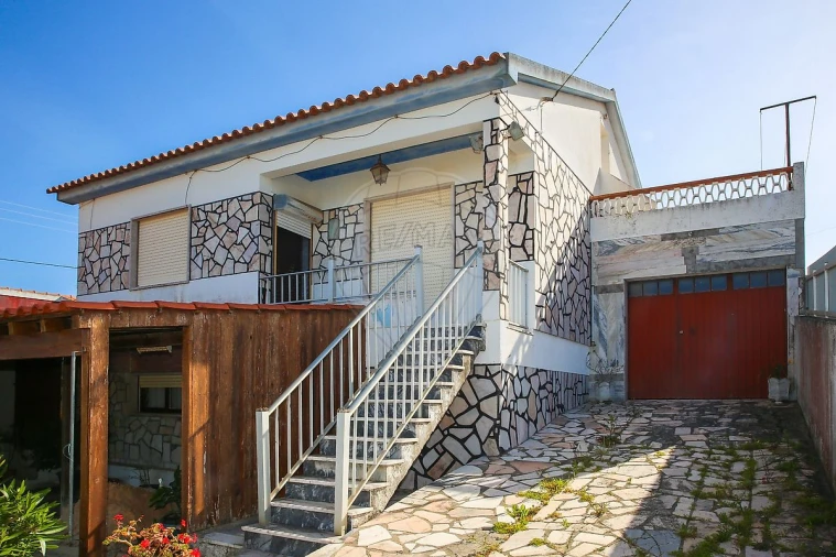 Moradia T3 para Venda em São Pedro da Cadeira Foto 50