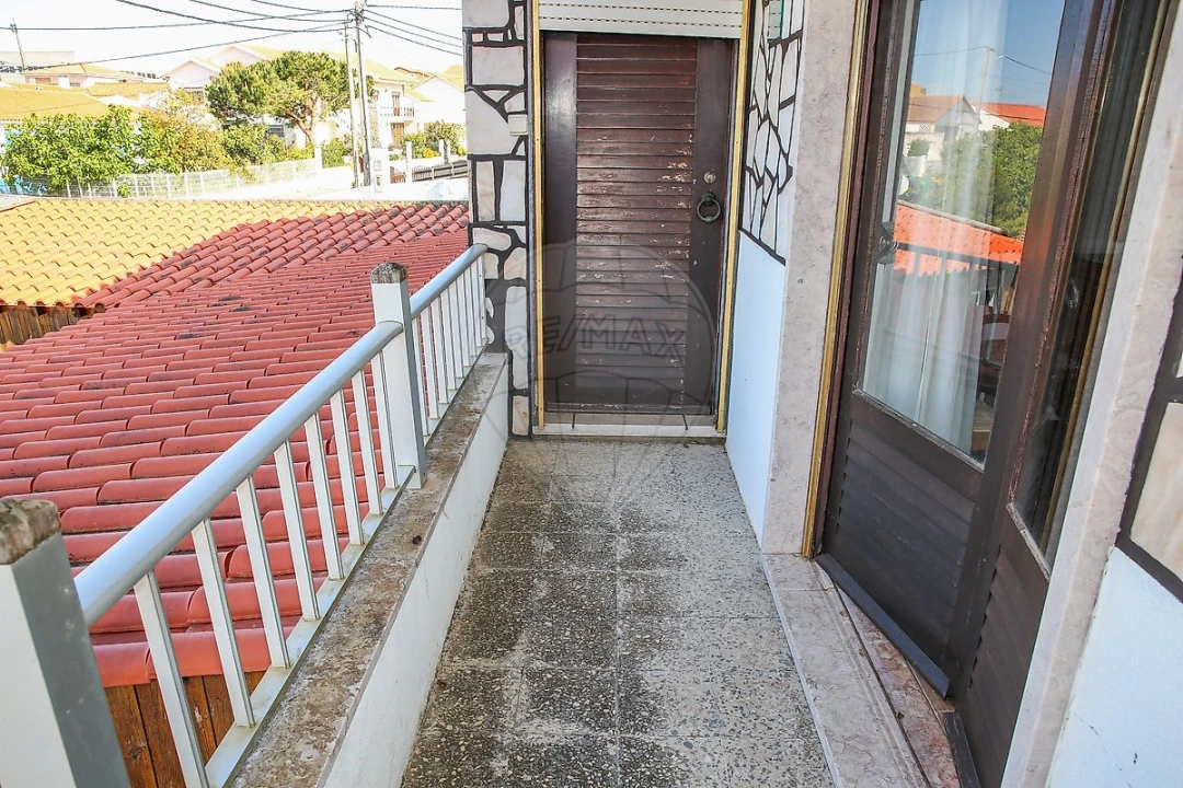 Moradia T3 para Venda em São Pedro da Cadeira Foto 30