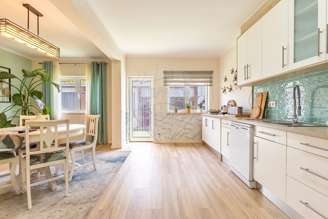 Moradia T3 para Venda em Silveira Foto 5