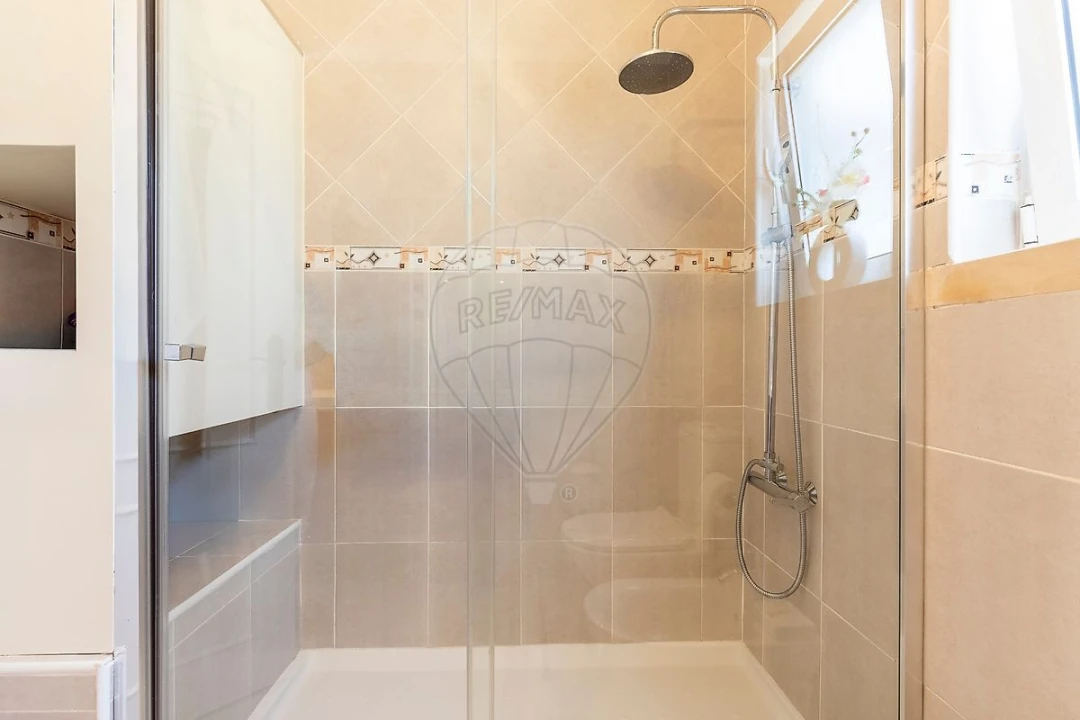 Moradia T3 para Venda em Silveira Foto 13