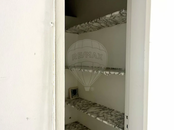 Apartamento T2 para Venda em Rio de Mouro Foto 10