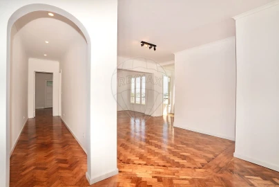 Apartamento T3 para Venda em Avenidas Novas