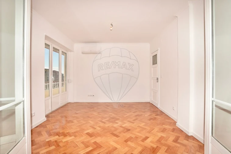 Apartamento T3 para Venda em Avenidas Novas Foto 22
