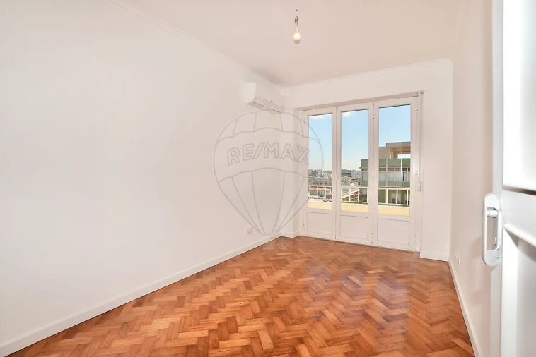 Apartamento T3 para Venda em Avenidas Novas Foto 27