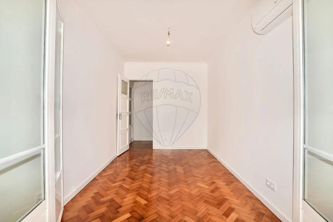 Apartamento T3 para Venda em Avenidas Novas Foto 29