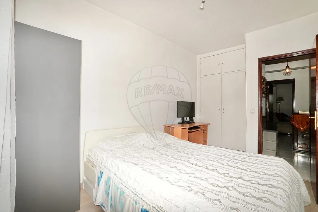 Apartamento T2 para Venda em Póvoa de Santa Iria e Forte da Casa Foto 13