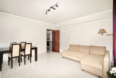 Apartamento T2 para Venda em Póvoa de Santa Iria e Forte da Casa
