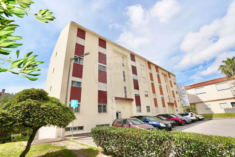 Apartamento T2 para Venda em Póvoa de Santa Iria e Forte da Casa Foto 17