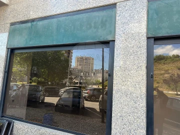 Loja para Venda em Areeiro