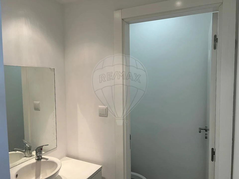 Loja para Venda em Areeiro Foto 6