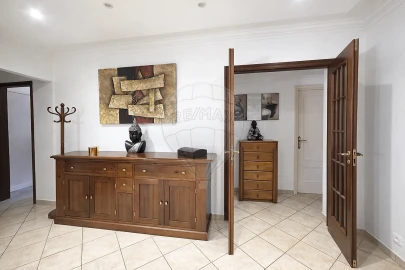 Apartamento T4 para Venda em Odivelas
