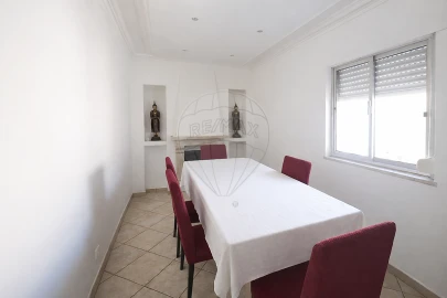 Apartamento T4 para Venda em Odivelas