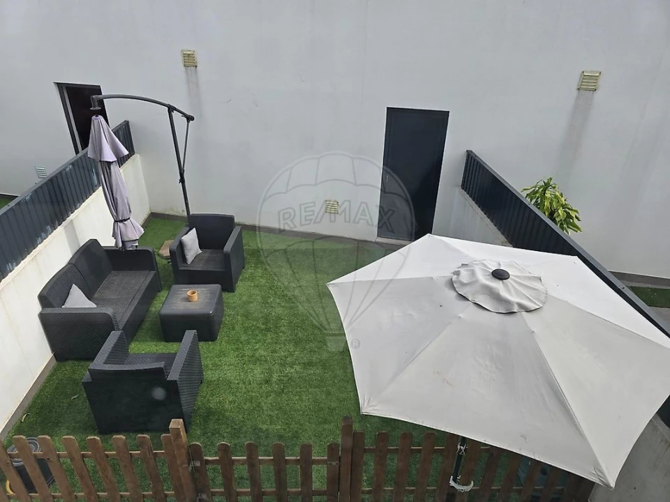 Moradia T2 para Venda em Oiã Foto 13