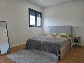 Moradia T2 para Venda em Oiã