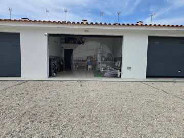 Moradia T2 para Venda em Oiã