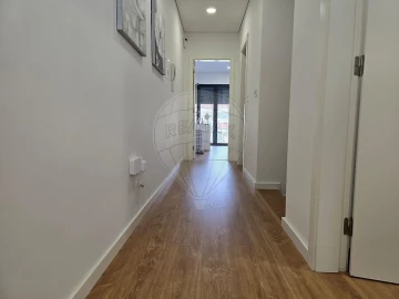 Moradia T2 para Venda em Oiã