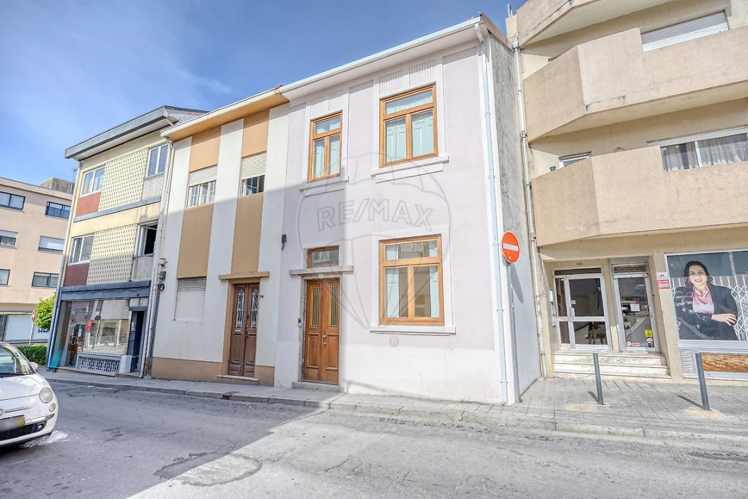 Apartamento T1 para Arrendamento em Paranhos Foto 14