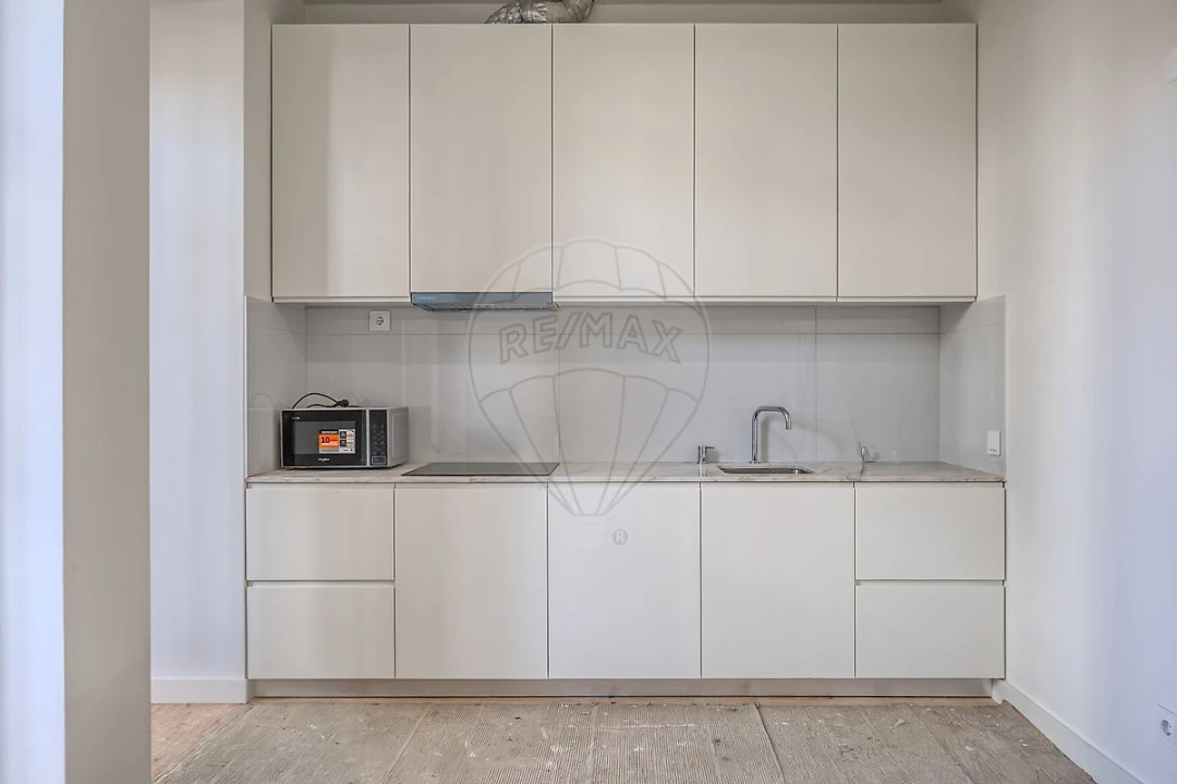 Apartamento T1 para Arrendamento em Paranhos Foto 6